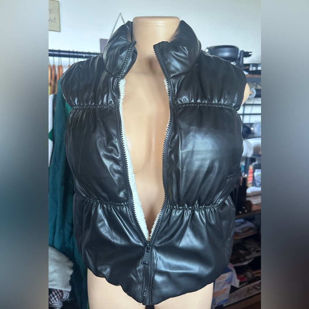 Ci Sono Black Sleek Vest